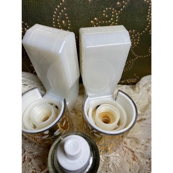 Bath & Body Works Wallflowers 2 White Barn Gold Leaf Cutout Fragrance Diffusers - Picture 8 of 8